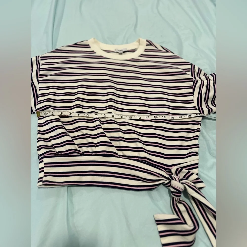 NWOT Kensie Womens Sz:S striped tie-waist ruched sleeve Pullover sweatshirt.